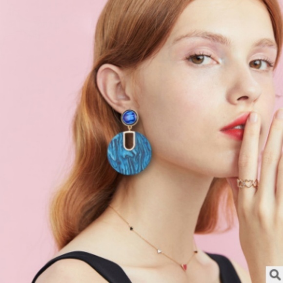 New Large Disc Acrylic fun Boho bohemian earrings - Picture 2 of 7